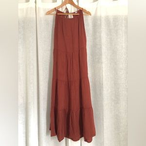 Cottagecore-esque maxi sundress with open back